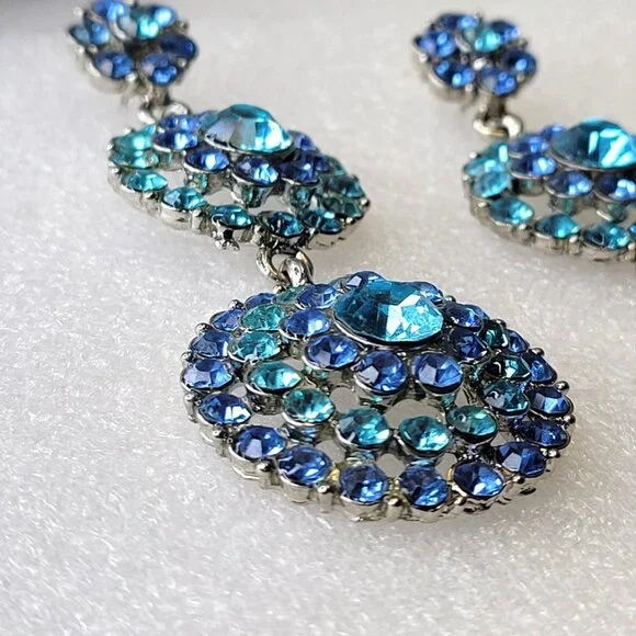 Blue Crystal Rhinestone Long Dangle Earrings - Picture 10 of 13